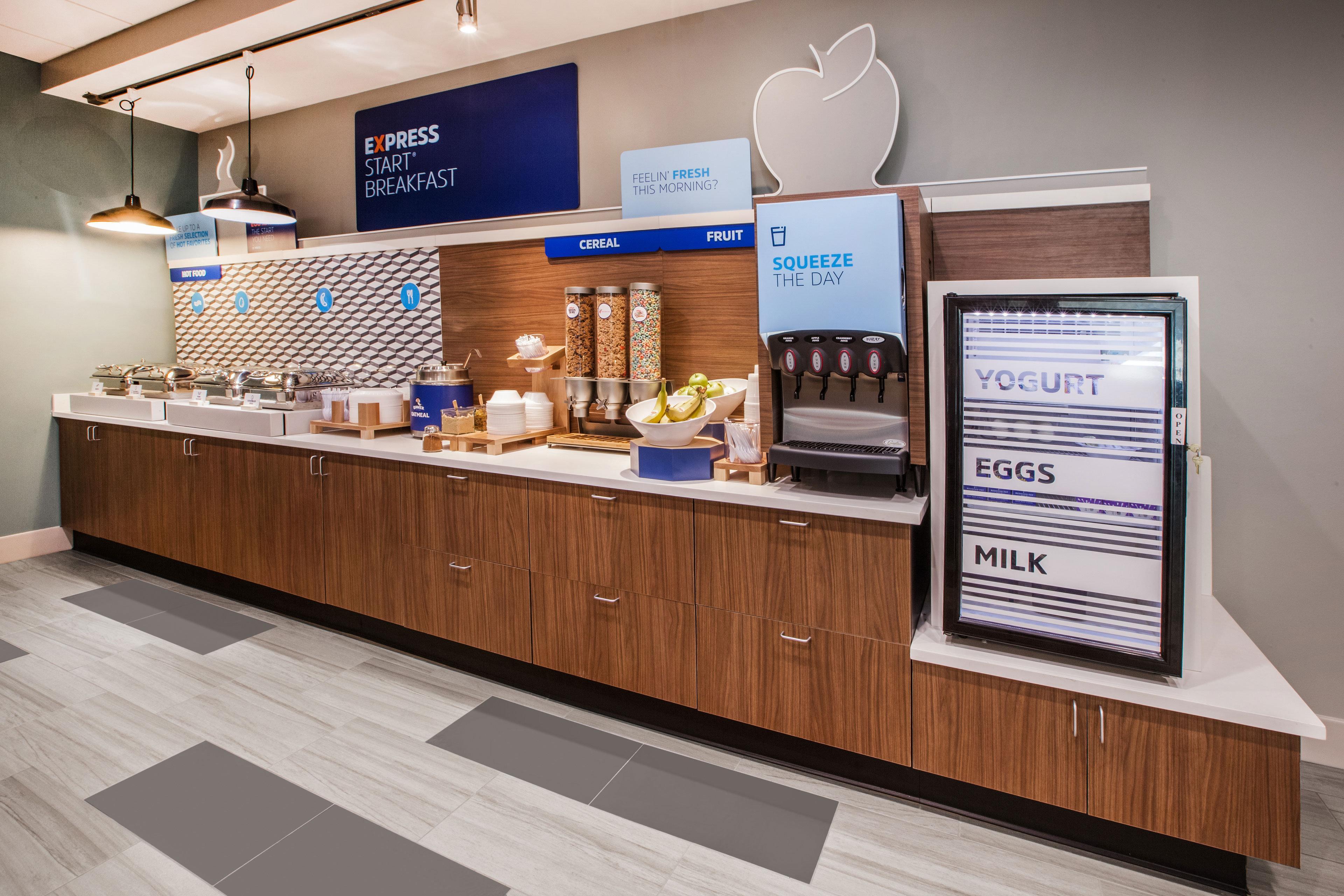 Holiday Inn Express Hotel And Suites Ada By Ihg Bagian luar foto