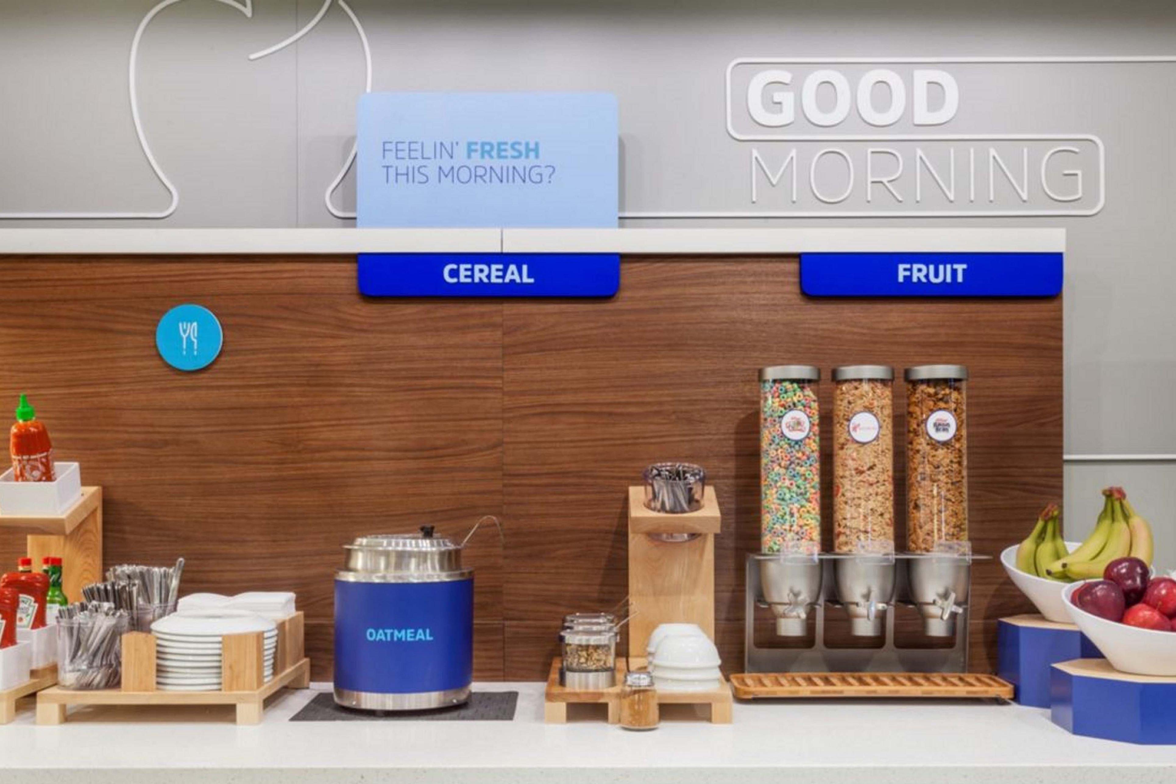 Holiday Inn Express Hotel And Suites Ada By Ihg Bagian luar foto